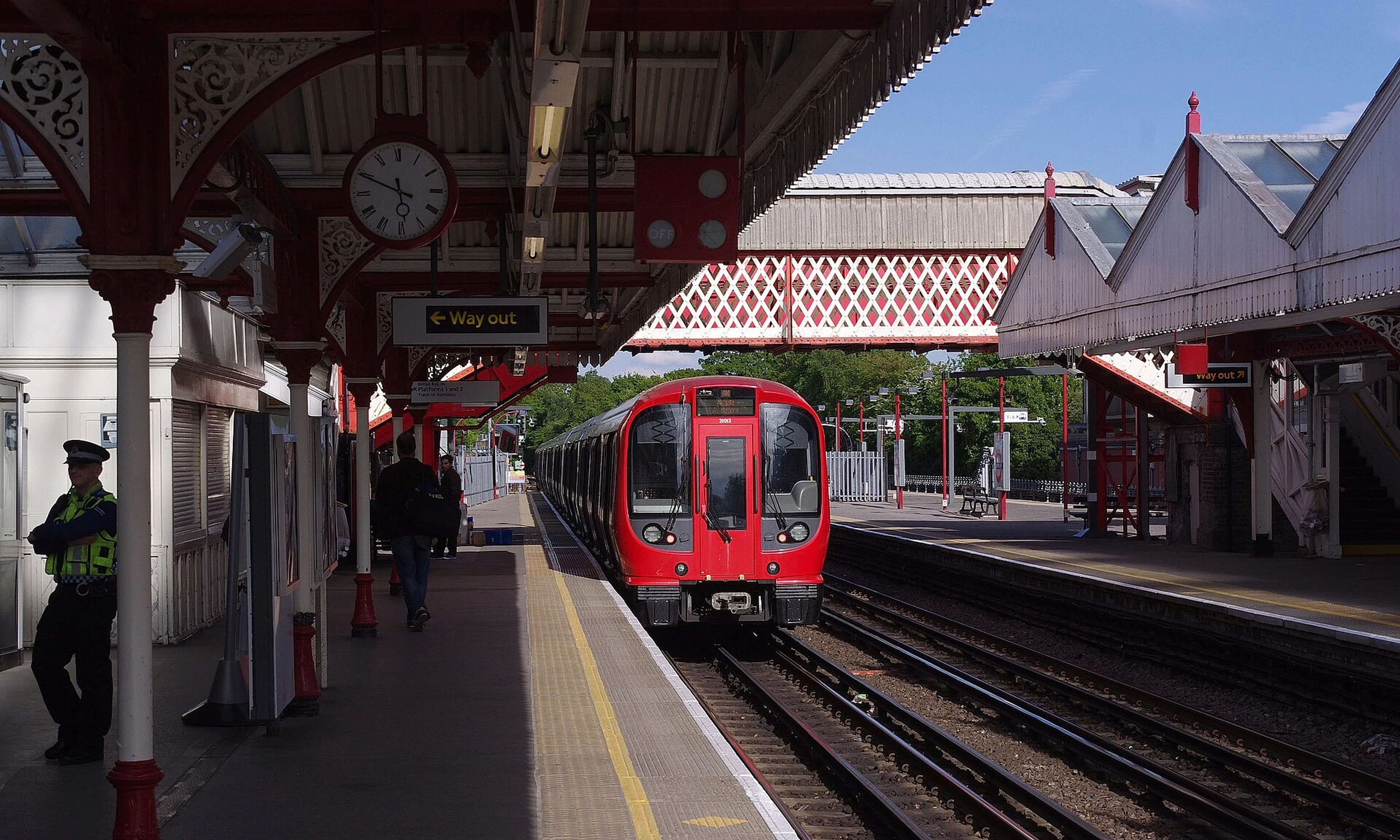 Amersham town centre and local streets in Berkshire & Buckinghamshire