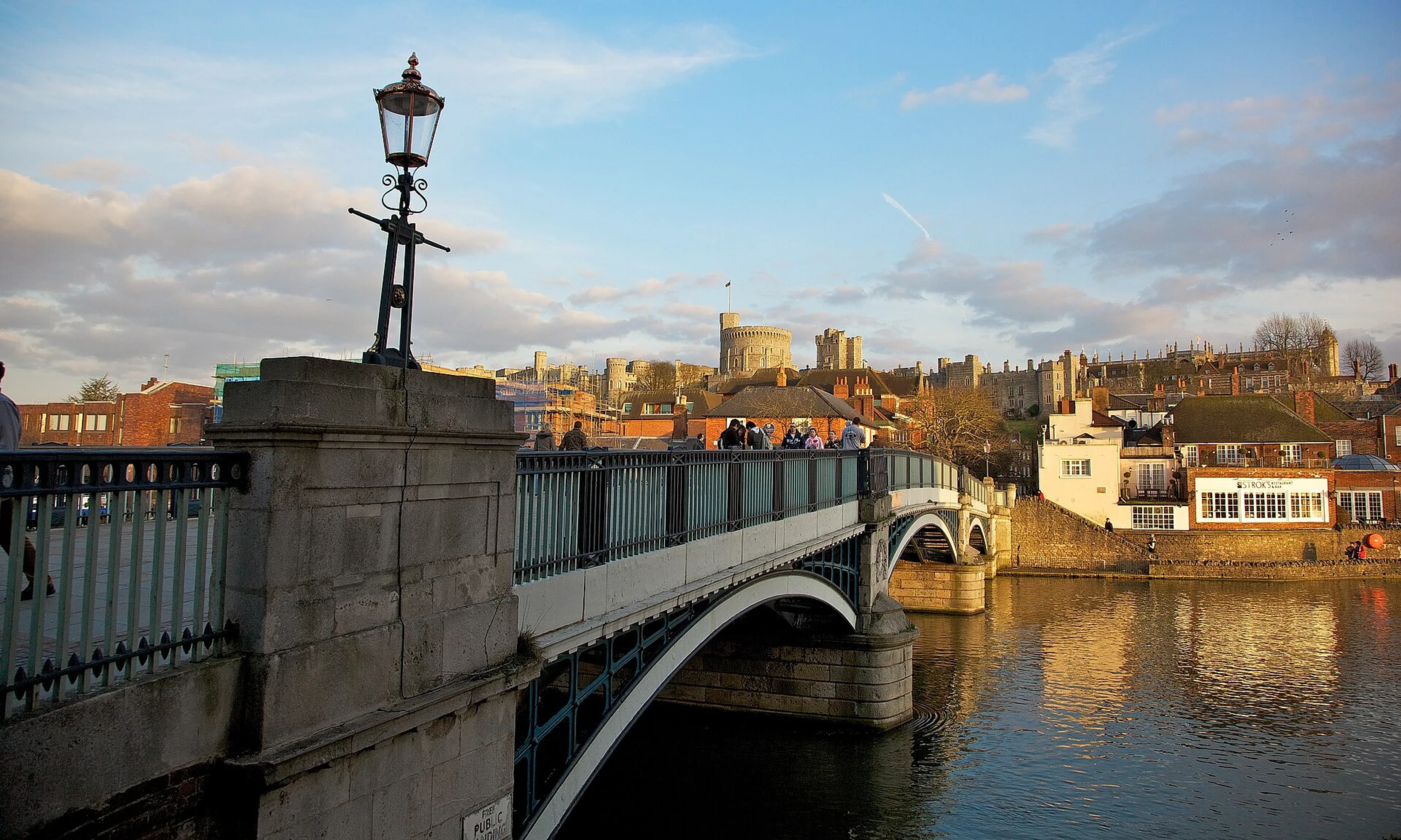 Windsor town centre and local streets in Berkshire & Buckinghamshire